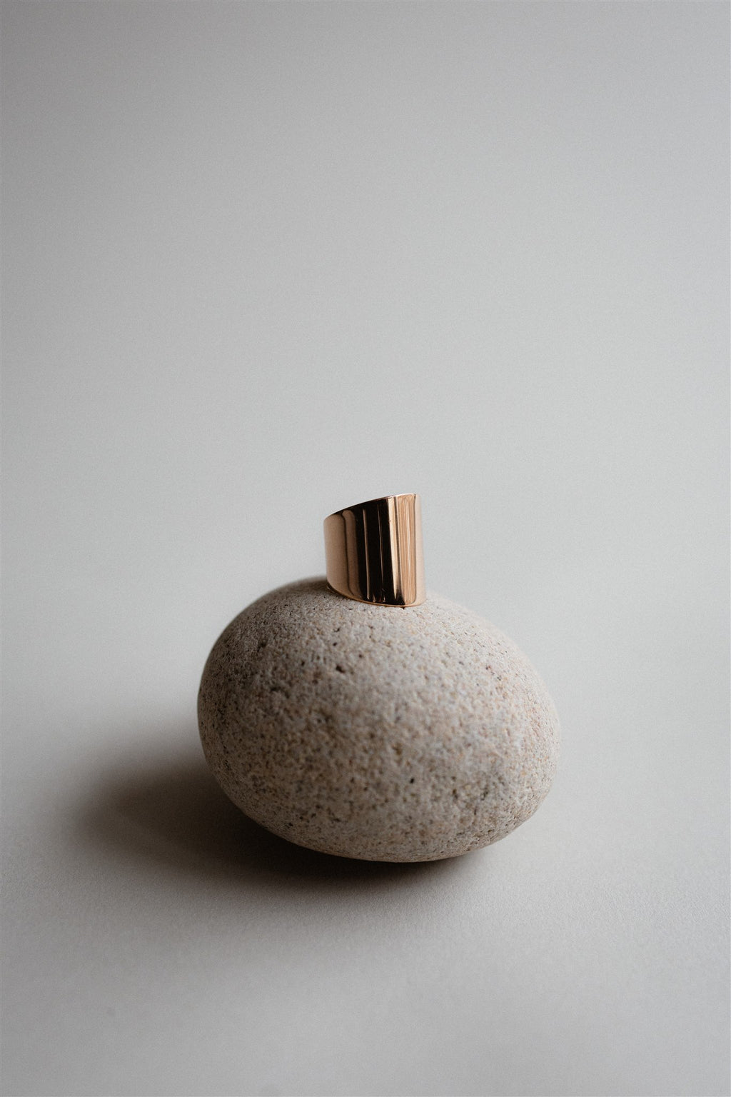 Anillo banda de oro amarillo