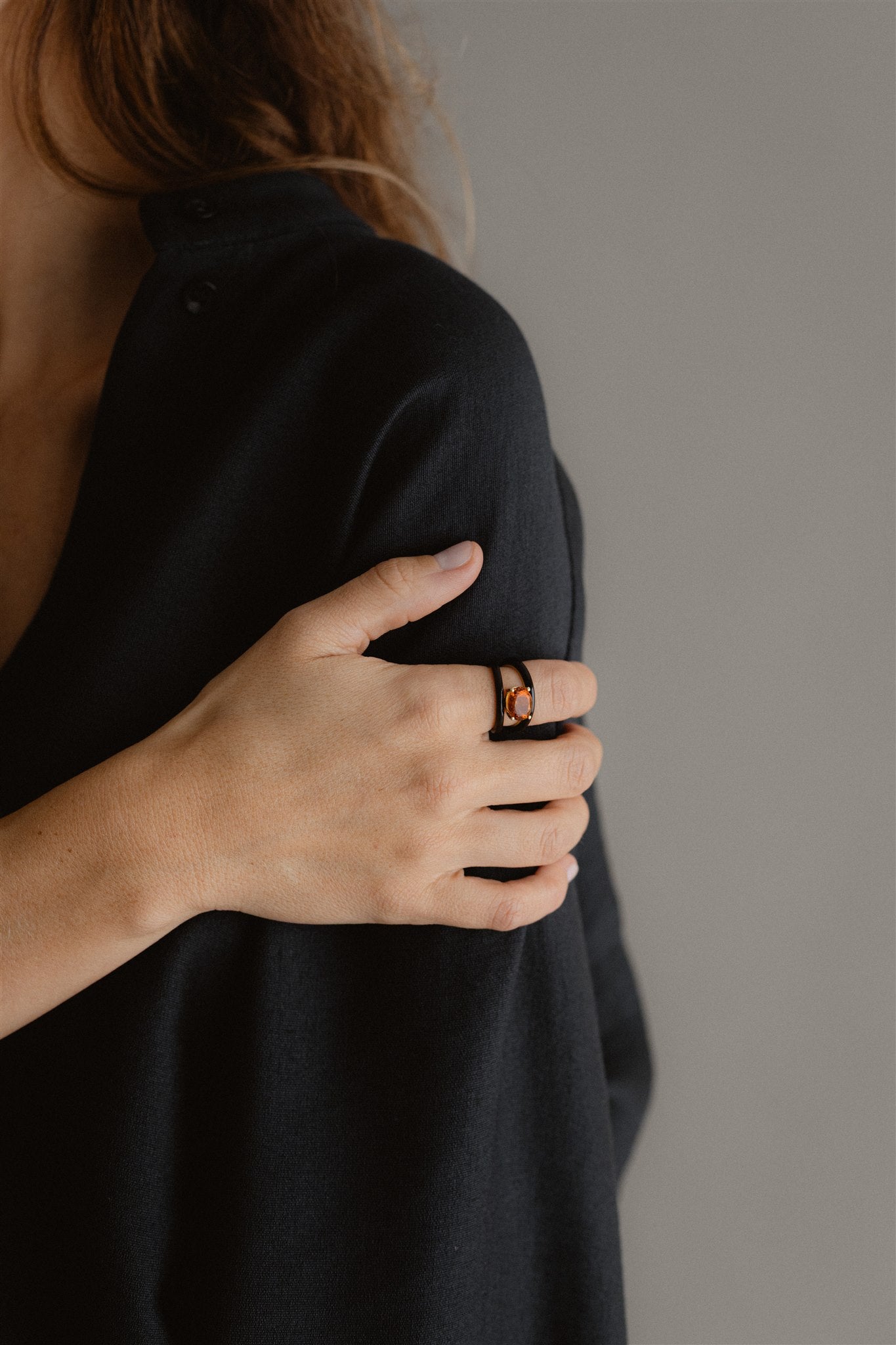 Anillo doble aro de onix y cuarzo palmeira